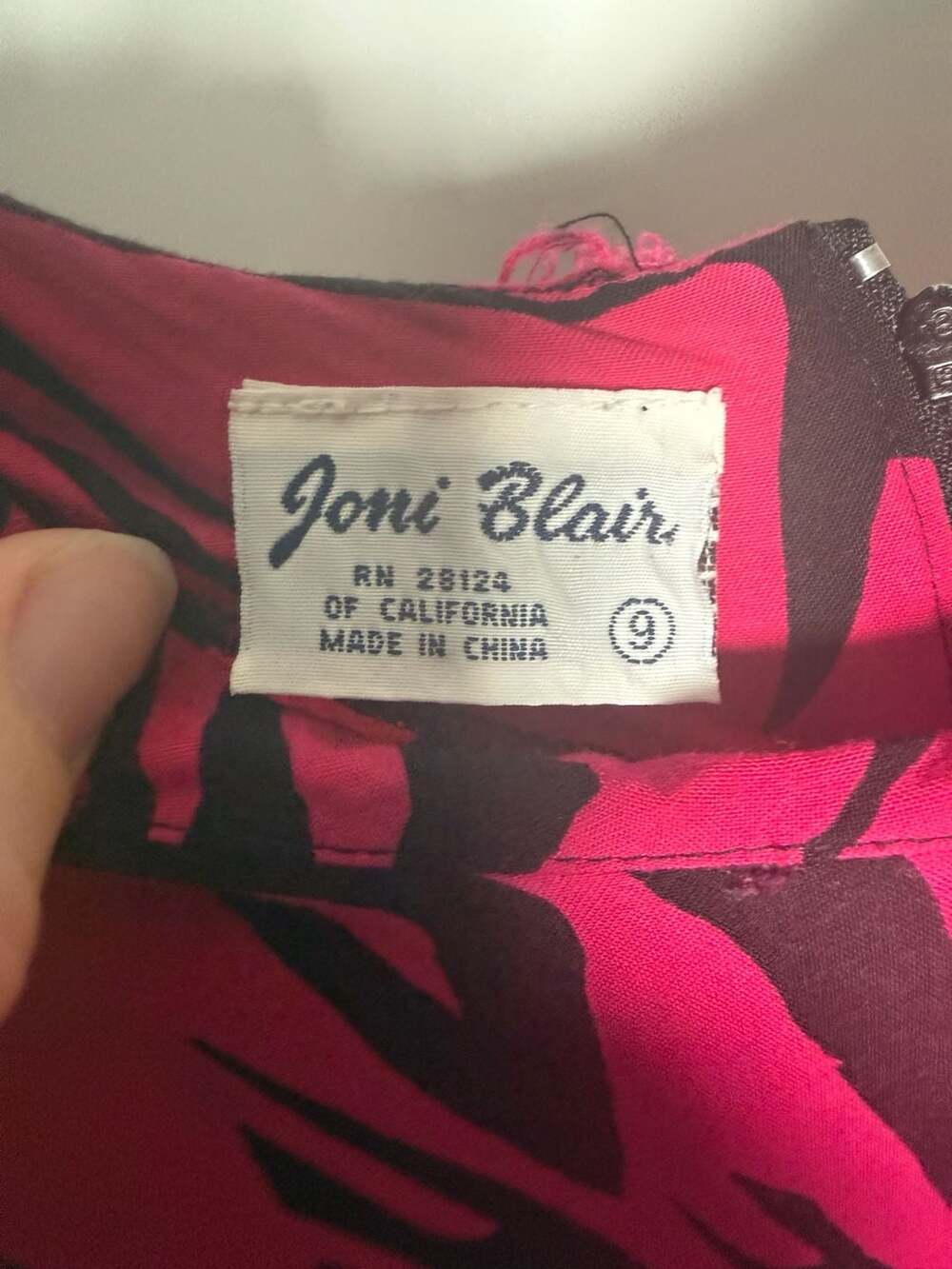 Joni Blair Vintage Pink and Black Abstract Print Dress Size 9 - Picture 4 of 9